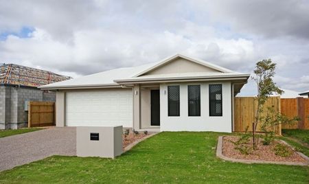 Fresh, Easy Rental Living - 13 Elvina Street, Deeragun - Photo 4