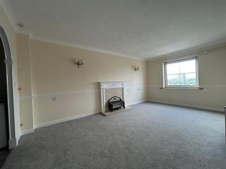 1 bedroom retirement property to rent - Photo 3