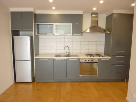 Modern 2-bedroom and 2-ensuite Apartment - Photo 2