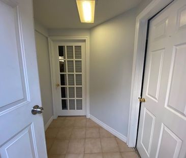 For Lease - 1 ROMAC Drive, Toronto, Ontario - Photo 4