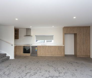 Riccarton – Modern Townhouse, 3 Bed/2bath, Immaculately presented! - Photo 6