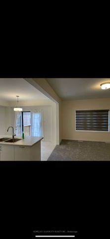 Detached Home For Lease | X8143302 - Photo 5