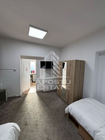 Apartament la casa cu 2 camere, loc de parcare, zona Tele... - Fotografie 3