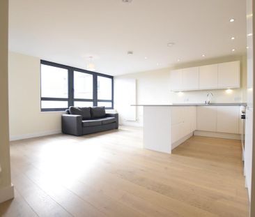 3 bedroom flat to rent - Photo 1
