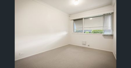 WELL PRESENTED 3 BEDROOM HOME - Photo 3