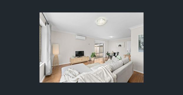 Light, Bright and Modern - In a Quiet Cul-de-sac of Queens Park! - Photo 1