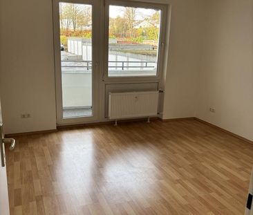 Großzügige 3 Zi.-Wohnung mit Balkon und Aufzug - Photo 1