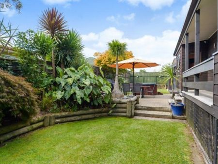 Featuring three large bedrooms, master with it's own WIR and En-suite. - Photo 3