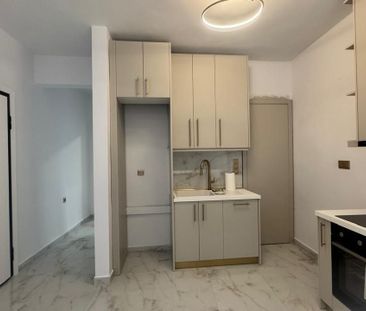 Διαμέρισμα για ενοικίαση Κέντρο (Νεάπολη) - Photo 4