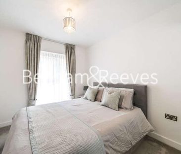 East Drive, Beaufort, NW9 - Photo 5