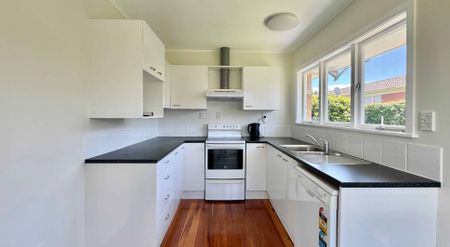 For Rent Brick & Tile Beauty by Cornwall Park - Photo 4