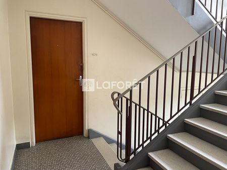Apartment - Photo 2