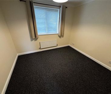 3 bedroom apartment to rent - Photo 4
