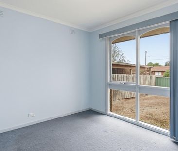 Great home in a great Court Location - Photo 3