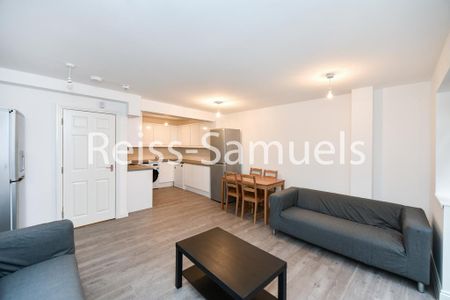 6 bedroom semi-detached house to rent - Photo 3