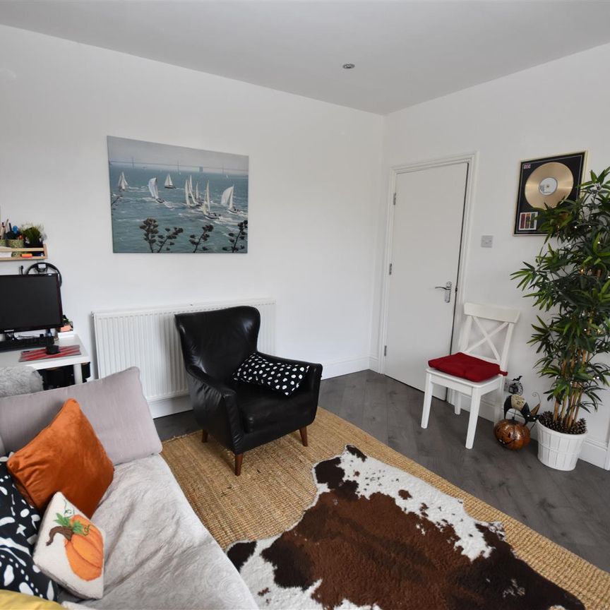 Park Road North, Birkenhead - Photo 1