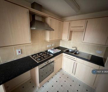 2 bedroom flat to rent - Photo 6