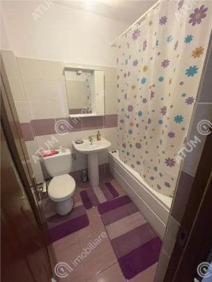 De inchiriat apartament cu 2 camere balcon si loc de parcare din zona Arhitectiilor din Sibiu - Photo 1