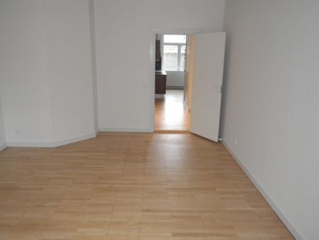 Prisvenlig 2-værelses lejlighed med altan - Photo 2