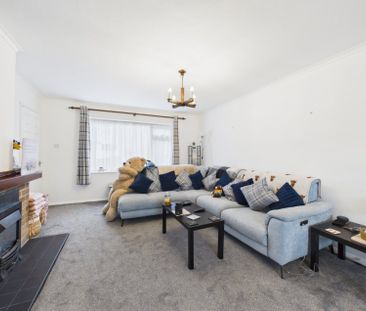 Firs Close, Hazlemere, High Wycombe,HP15 - Photo 1