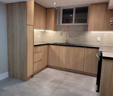 For Lease - 920 Stonehaven Avenue, Newmarket, Ontario - Photo 5