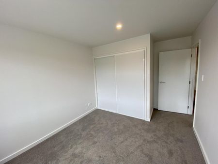 33 Tamora Lane, Avondale - Photo 2