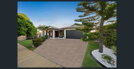 Resort-Style Living in Bohle Plains – Pool, Space & Style! - Photo 4