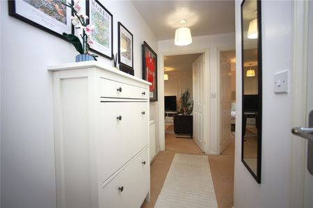 Clearwell Gardens, - Photo 2