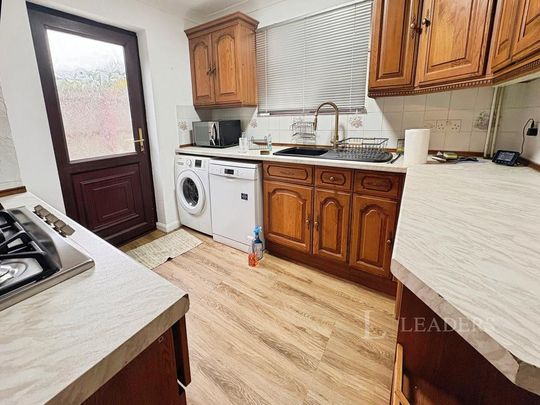 3 bedroom terraced house to rent - Photo 1