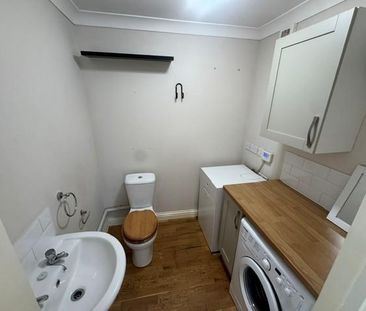 3 bedroom detached house to rent - Photo 5