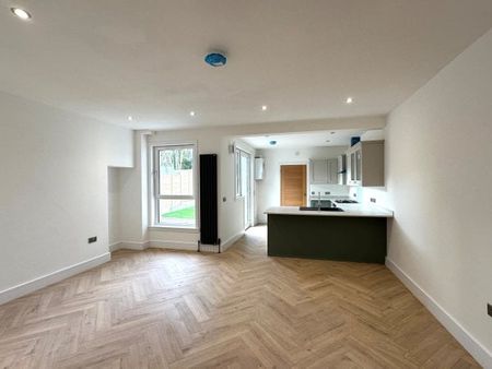 Lorraine, Greenhithe Terrace, Rumford... - Photo 5