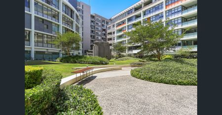 Immaculate Two Bedroom - Photo 5