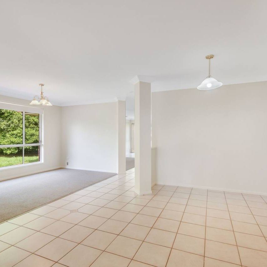 Relaxed Living in a Quiet, Well-Located Family Home - Photo 1