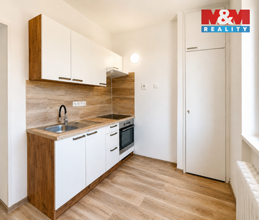 Pronájem bytu 1+1 35 m² - Fotografie 3