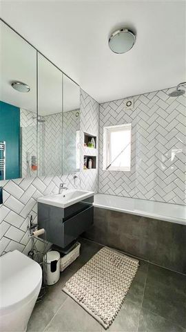 3 bedroom apartment to rent - Photo 5