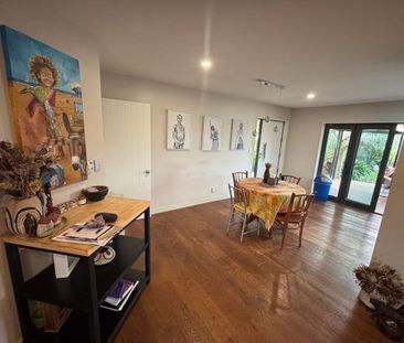 Beachlands, 3 Bedrooms - Photo 3