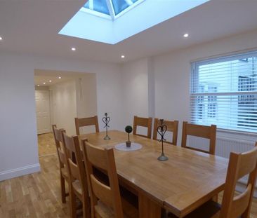 4 bedroom flat to rent - Photo 4