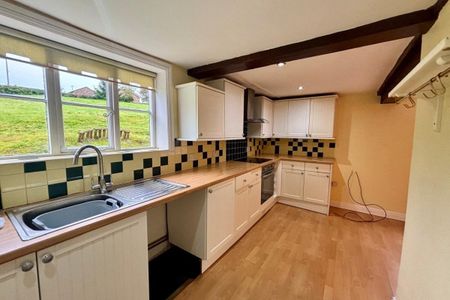 Winsford, Darnhall - Photo 2