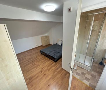 4 bedroom house to rent - Photo 1