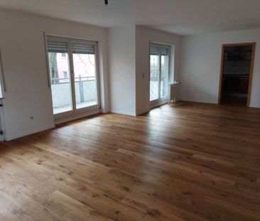 Viel Platz für Wohnen und Chichi - großzügiges und ruhiges Wohnen m... - Photo 2