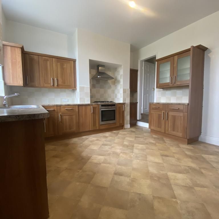 2 bedroom terraced house to rent - Photo 1