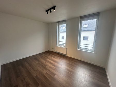 Woning met 2 slaapkamers binnen de stadsrand - Foto 2