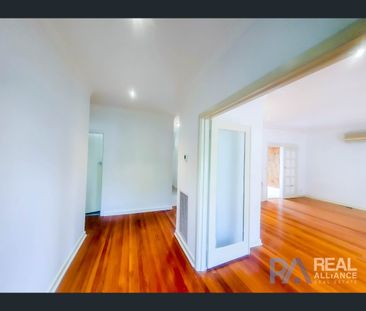2 Aster Court, Mount Waverley, Vic 3149 - Photo 3