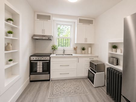For Lease - 15 Stavebank Road Unit# 5, Mississauga, Ontario - Photo 3