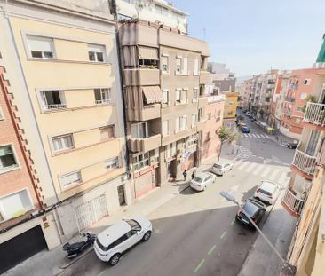 Carrer de lAntiga Travessera, L'Hospitalet de Llobregat, Catalonia ... - Photo 2