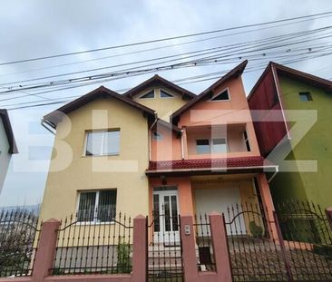 Casa de inchiriat, 7 camere, 230 mp + 415 mp teren, garaj - Gruia - Fotografie 1