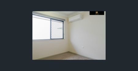 Spacious 4 Bedroom Home with Outdoor Entertaining! - Photo 3