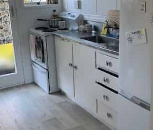 Private Location In Ascot - Photo 3