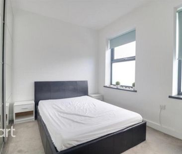 2 bedroom apartment to rent - Photo 3