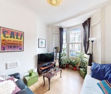 4 bedroom terraced house to rent - Photo 2